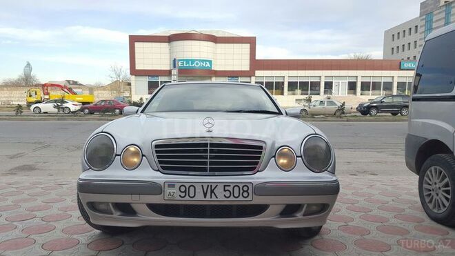 Mercedes E 240 2001, 193,000 km - 2.6 л - Bakı