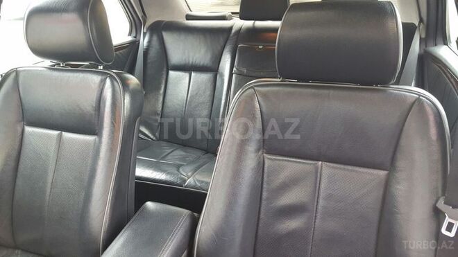Mercedes E 240 2001, 193,000 km - 2.6 л - Bakı