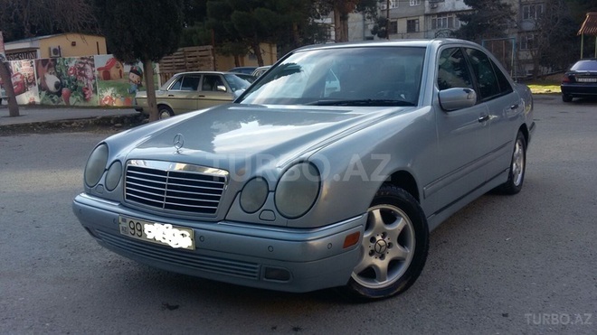 Mercedes E 220 1999, 340,000 km - 2.2 л - Bakı