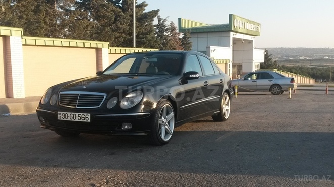 Mercedes E 320 2004, 240,000 km - 3.2 l - Bakı