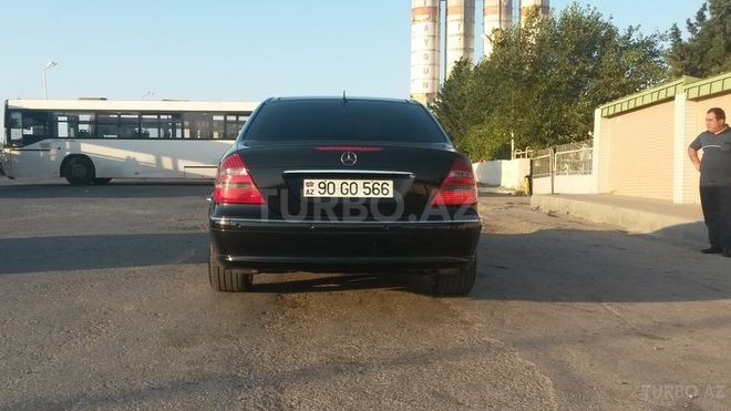 Mercedes E 320 2004, 240,000 km - 3.2 l - Bakı