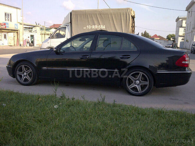 Mercedes E 320 2002, 300,000 km - 3.2 l - Bakı