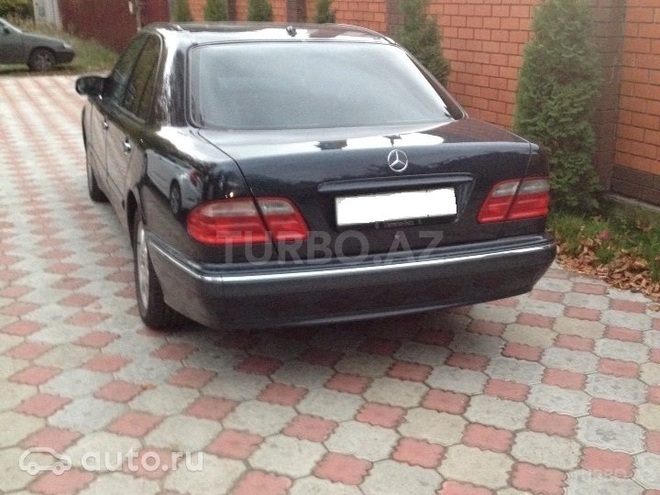 Mercedes E 240 2001, 230,000 km - 2.4 l - Bakı