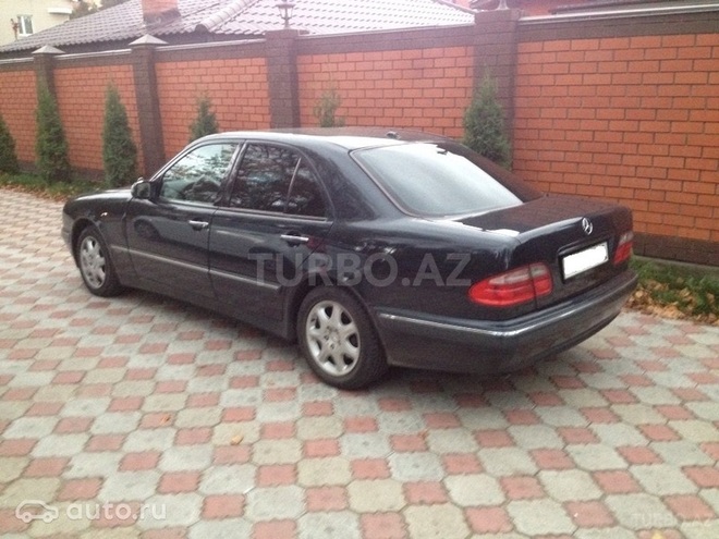 Mercedes E 240 2001, 230,000 km - 2.4 l - Bakı