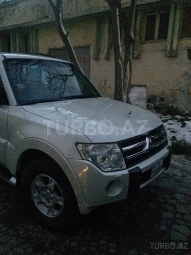 Mitsubishi Pajero 2006, 1,266,006 km - 0.3 l - Bakı