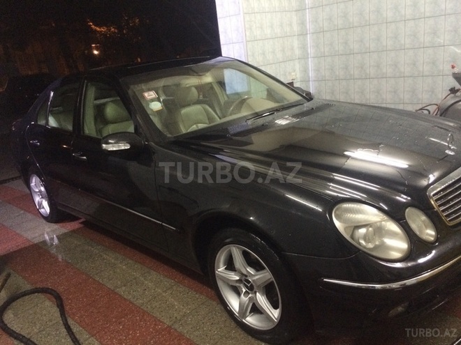 Mercedes E 240 2003, 296,000 km - 2.6 л - Bakı