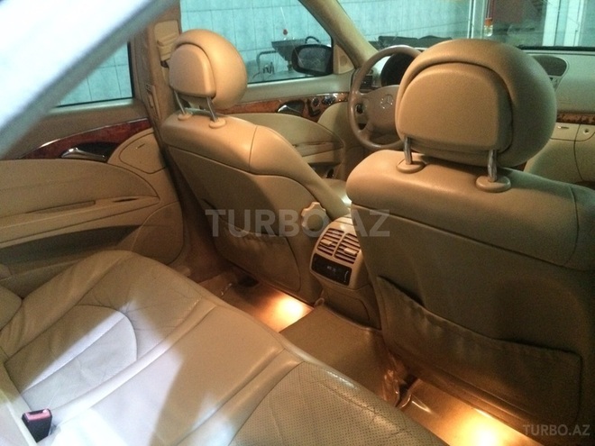 Mercedes E 240 2003, 296,000 km - 2.6 л - Bakı