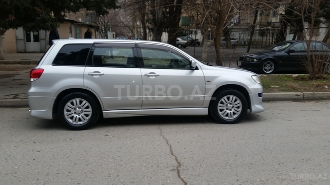 Mitsubishi Airtrek 2002, 17,900 km - 2.0 l - Bakı