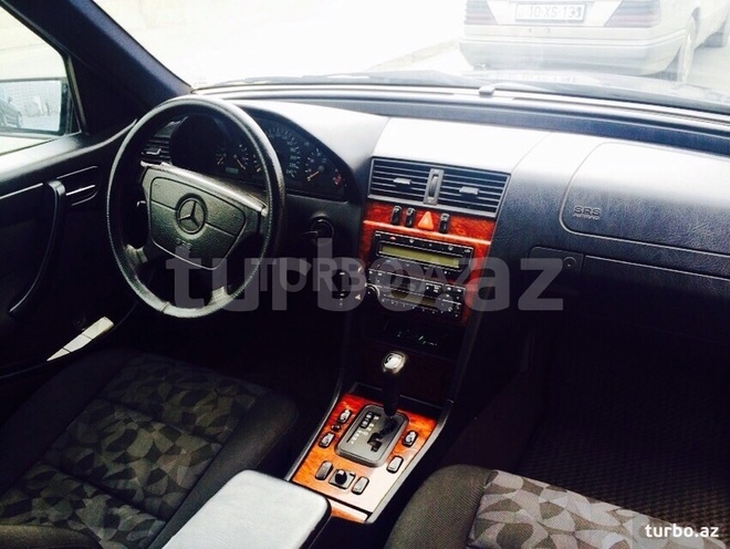 Mercedes C 200 1998, 179,000 km - 2.0 л - Bakı