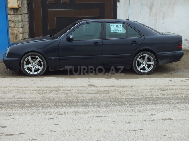 Mercedes E 220 1999, 450,000 km - 2.2 л - Bakı