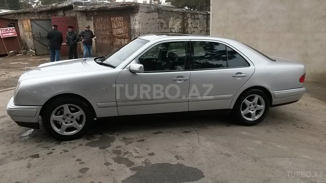 Mercedes E 230 1996, 250,000 km - 2.3 l - Sumqayıt