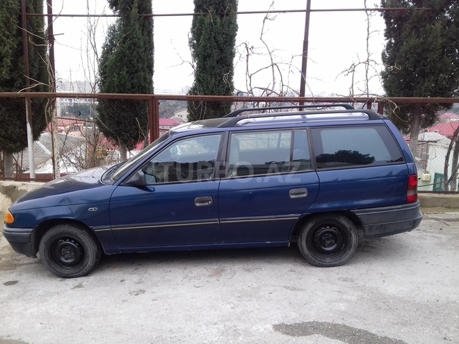 Opel Astra 1994, 10,000,000 km - 1.7 л - Bakı