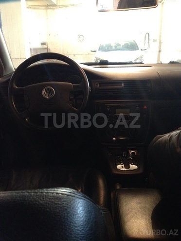 Volkswagen Passat 2002, 180,000 km - 1.8 l - Bakı