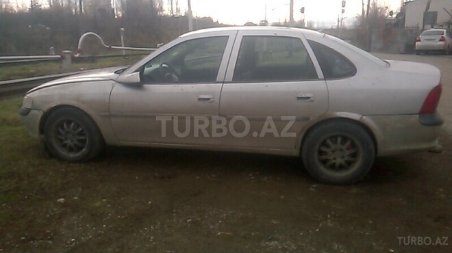 Opel Vectra 1997, 33,168 km - 2.0 l - Bakı
