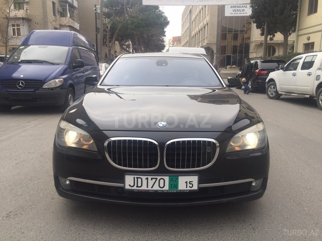 BMW 750 2009, 82,000 km - 4.4 l - Bakı