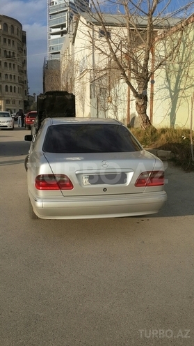Mercedes E 320 2000, 346,000 km - 3.2 l - Bakı