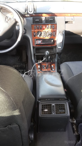 Mercedes E 320 2000, 346,000 km - 3.2 l - Bakı
