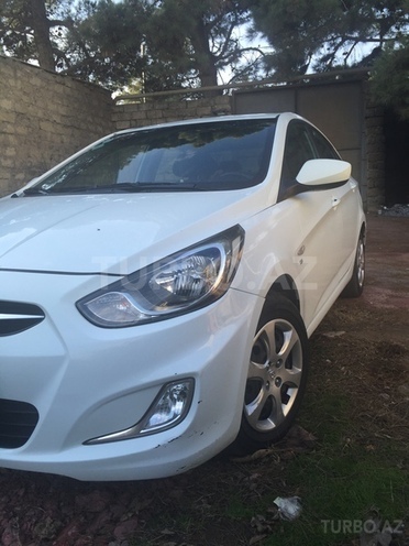 Hyundai Accent 2013, 75,000 km - 1.6 л - Bakı