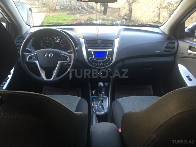 Hyundai Accent 2013, 75,000 km - 1.6 л - Bakı