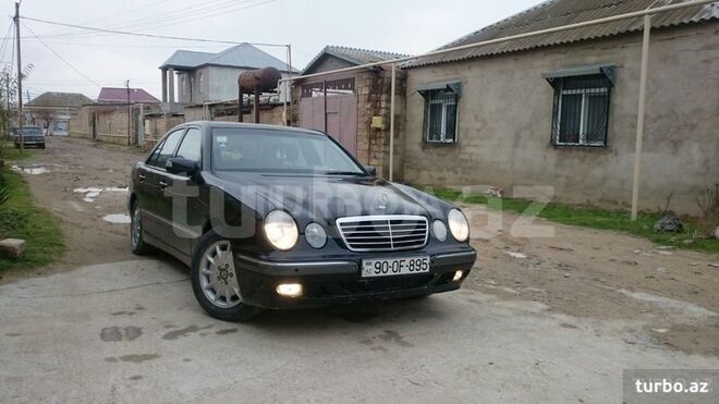 Mercedes E 200 2000, 250,000 km - 2.0 l - Bakı