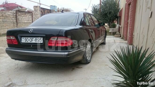 Mercedes E 200 2000, 250,000 km - 2.0 l - Bakı