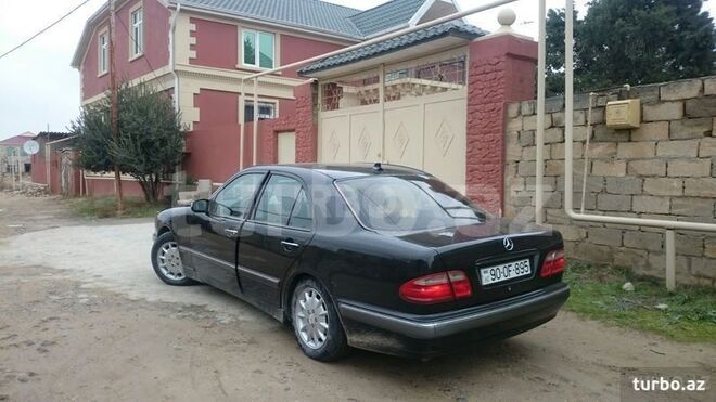 Mercedes E 200 2000, 250,000 km - 2.0 l - Bakı