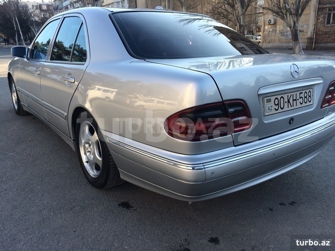 Mercedes E 320 2000, 252,113 km - 3.2 l - Bakı