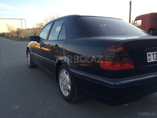 Mercedes C 180 1998, 221,321 km - 1.8 l - Bakı