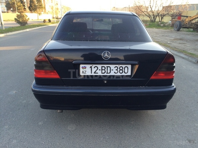 Mercedes C 180 1998, 221,321 km - 1.8 l - Bakı