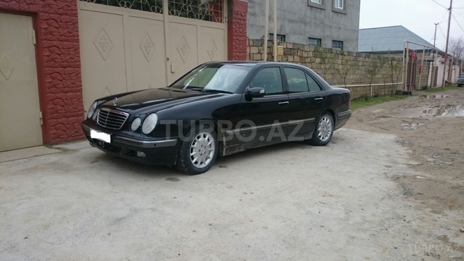 Mercedes E 200 2000, 250,000 km - 2.0 l - Bakı