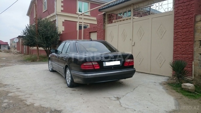 Mercedes E 200 2000, 250,000 km - 2.0 l - Bakı