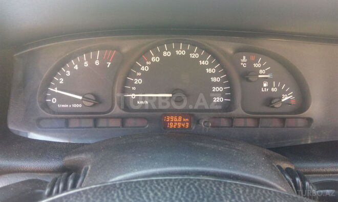 Opel Vectra 1997, 193,000 km - 1.6 l - Bakı