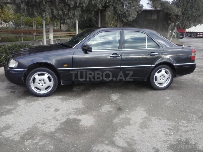 Mercedes C 280 1994, 302,622 km - 2.8 l - Bakı