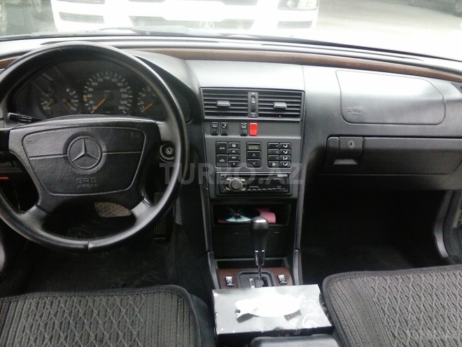 Mercedes C 280 1994, 302,622 km - 2.8 l - Bakı