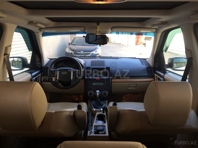 Land Rover Freelander 2008, 202,500 km - 3.2 l - Bakı