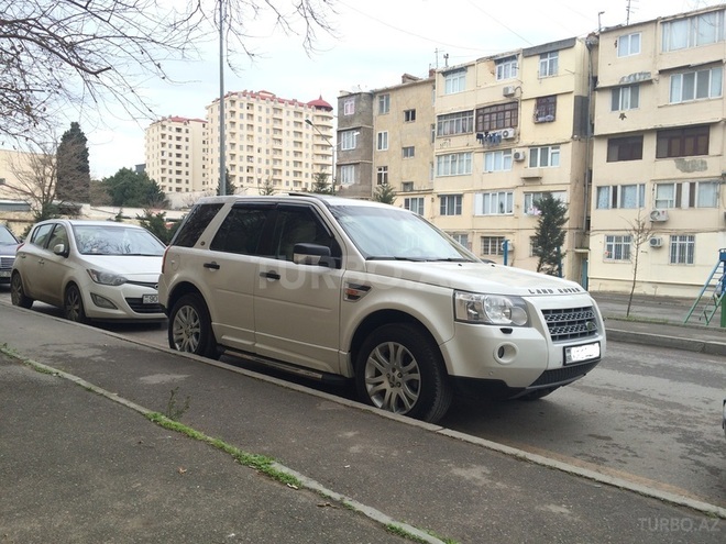 Land Rover Freelander 2008, 202,500 km - 3.2 l - Bakı
