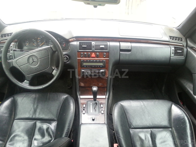Mercedes E 300 1996, 362,000 km - 3.0 л - Bakı