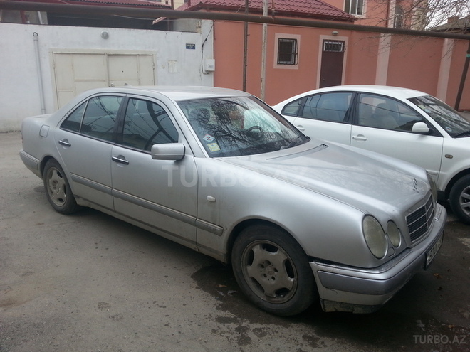 Mercedes E 300 1996, 362,000 km - 3.0 л - Bakı