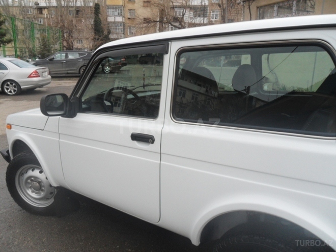 LADA (VAZ) Niva 2015, 10,800 km - 1.7 l - Bakı