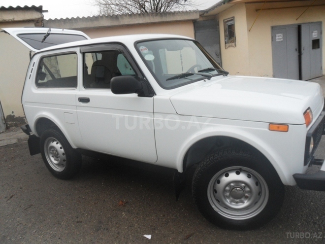 LADA (VAZ) Niva 2015, 10,800 km - 1.7 l - Bakı
