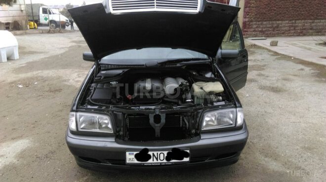 Mercedes C 220 2000, 258,412 km - 2.2 l - Bakı