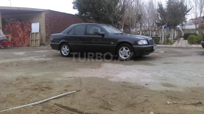 Mercedes C 220 2000, 258,412 km - 2.2 l - Bakı