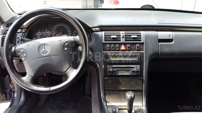Mercedes E 240 2000, 178,000 km - 2.4 l - Bakı