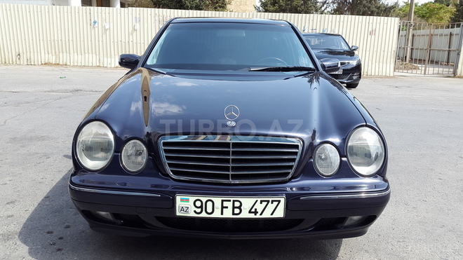 Mercedes E 240 2000, 178,000 km - 2.4 l - Bakı