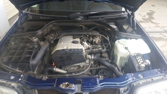 Mercedes C 180 2000, 133,682 km - 1.8 л - Gəncə