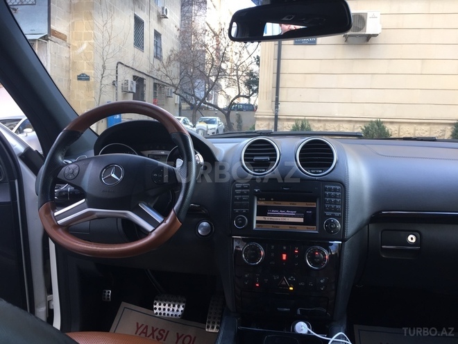 Mercedes ML 63 AMG 2010, 93,000 km - 6.2 l - Bakı