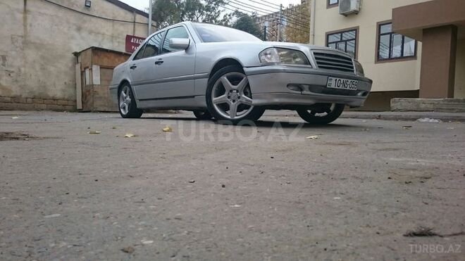 Mercedes  1995, 326,000 km - 2.8 l - Bakı