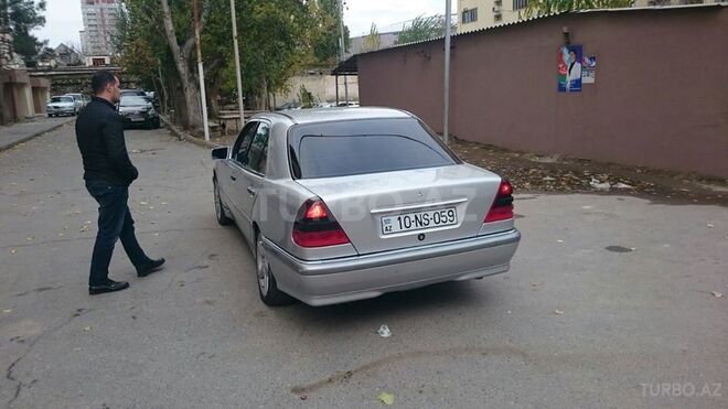 Mercedes  1995, 326,000 km - 2.8 l - Bakı