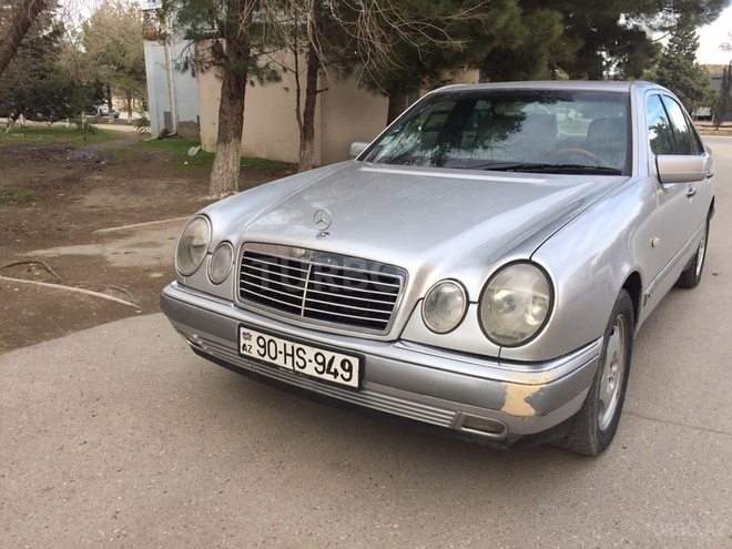 Mercedes E 230 1997, 171,700 km - 2.3 l - Bakı