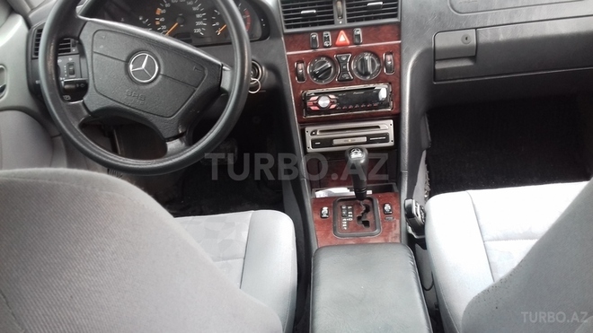 Mercedes C 220 1999, 214,322 km - 2.2 l - Gəncə